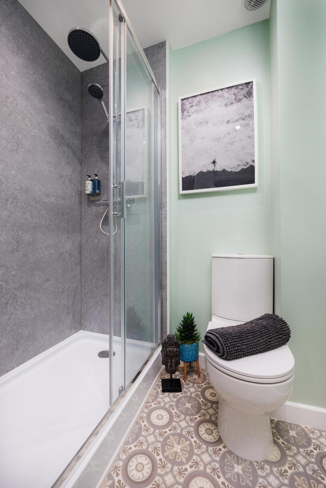 Boujis Central Plymouth Apartment - Sleeps 4 - Habita Property 외부 사진